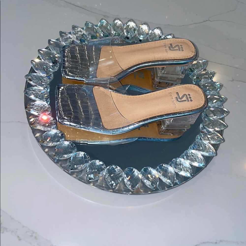 Women’s mules